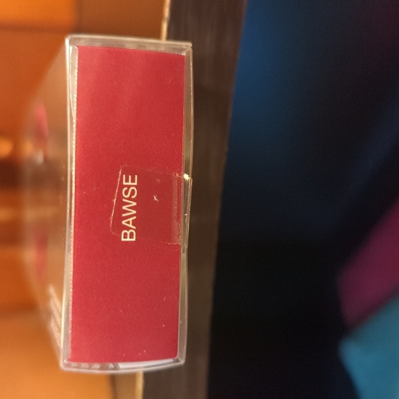 Huda Beauty Demi Matte Cream Lipstick Stain Bawse Bold Wine Color NEW NIB NICE - Picture 7 of 8